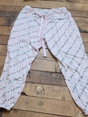 FRIENDS Pale Pink Pajama Pants Medium